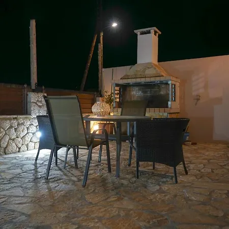 Stavros House Ípszosz