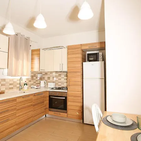 Stavros House Hébergement de vacances *