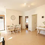 Stavros House * 입소스